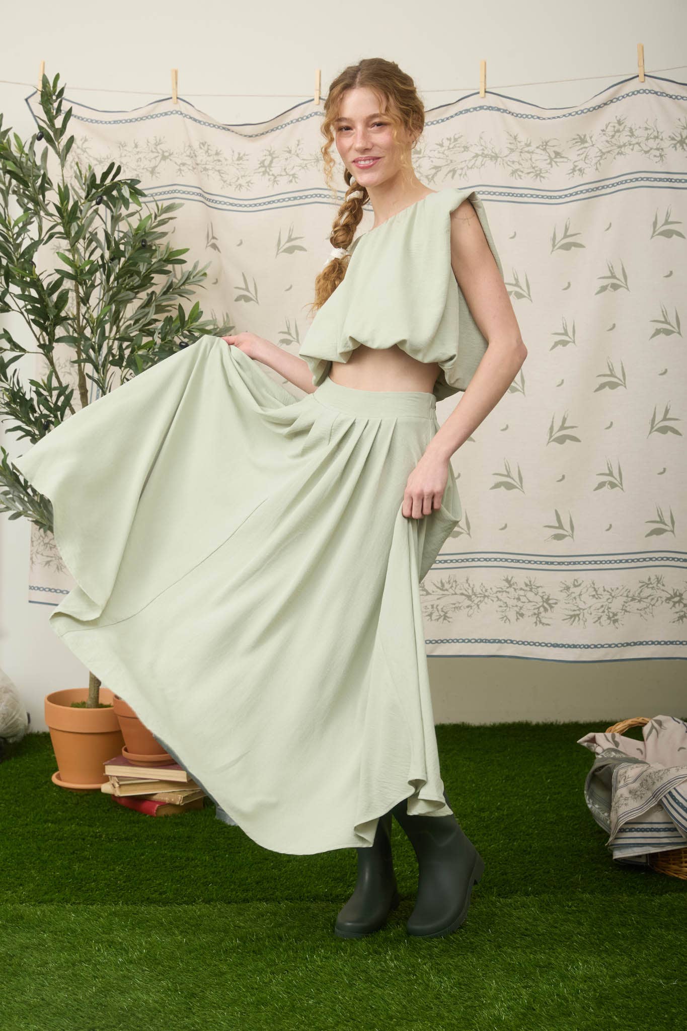 BOX PLEATED MIDI SKIRT - Proper