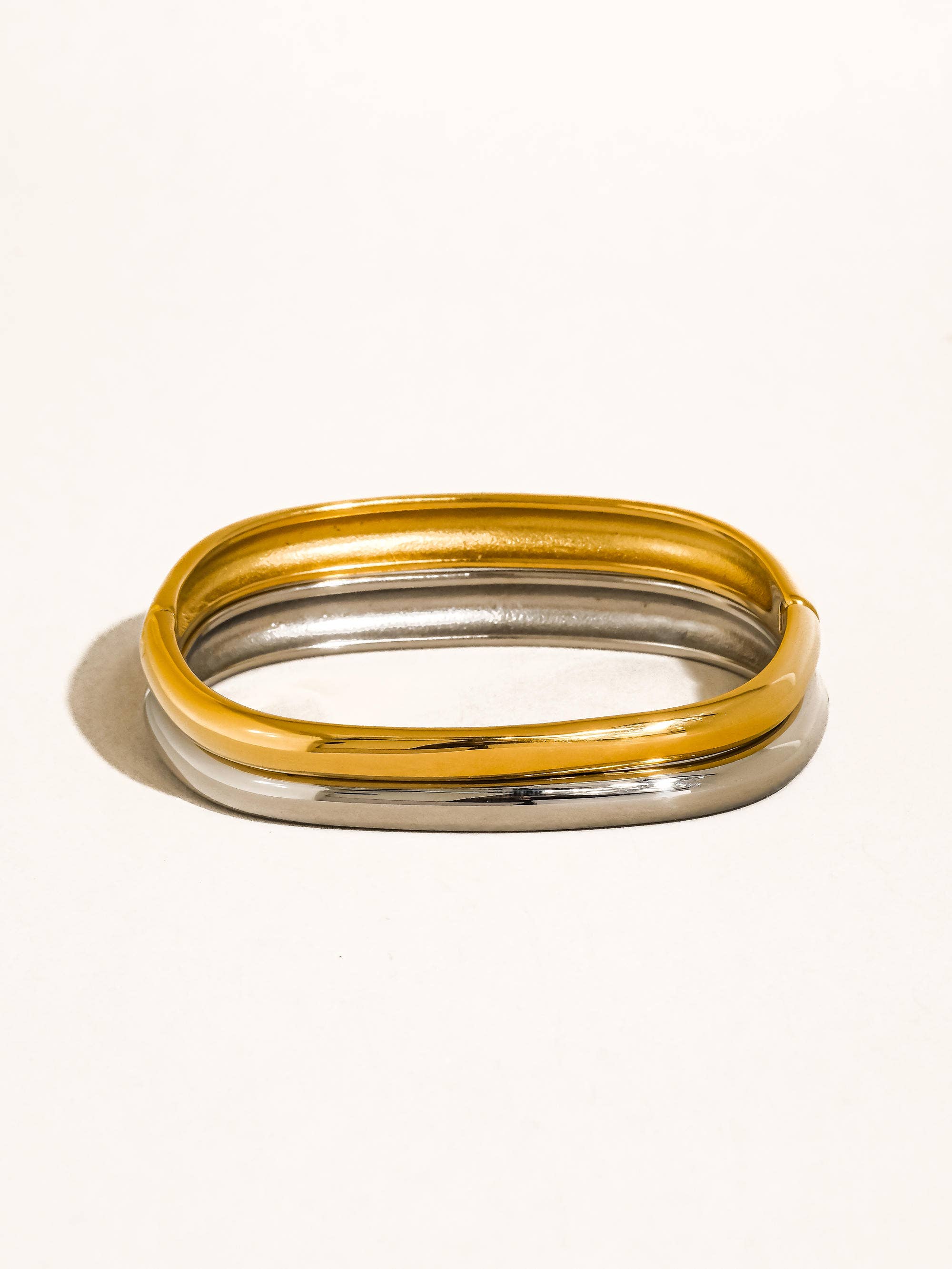 Renzi Bangle