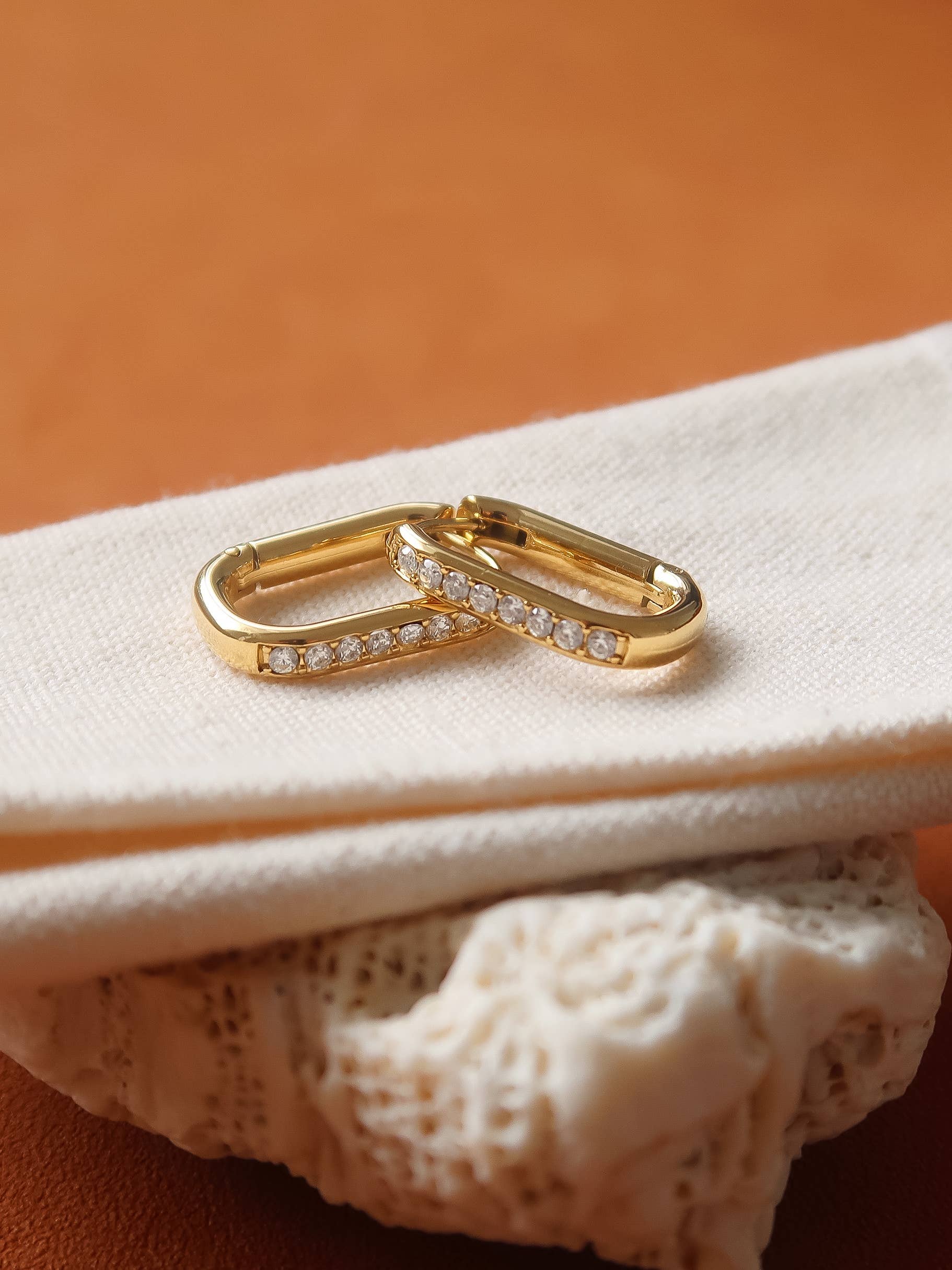 Marze Oval Huggie Earrings