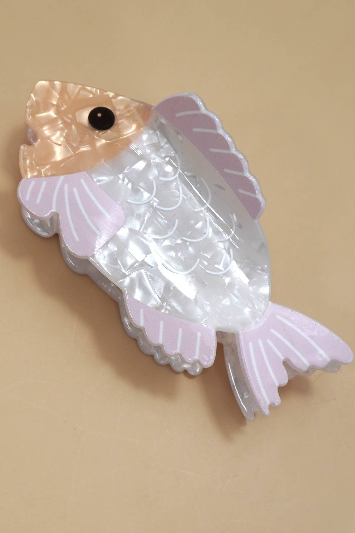 Pearly Fish Claw Clip