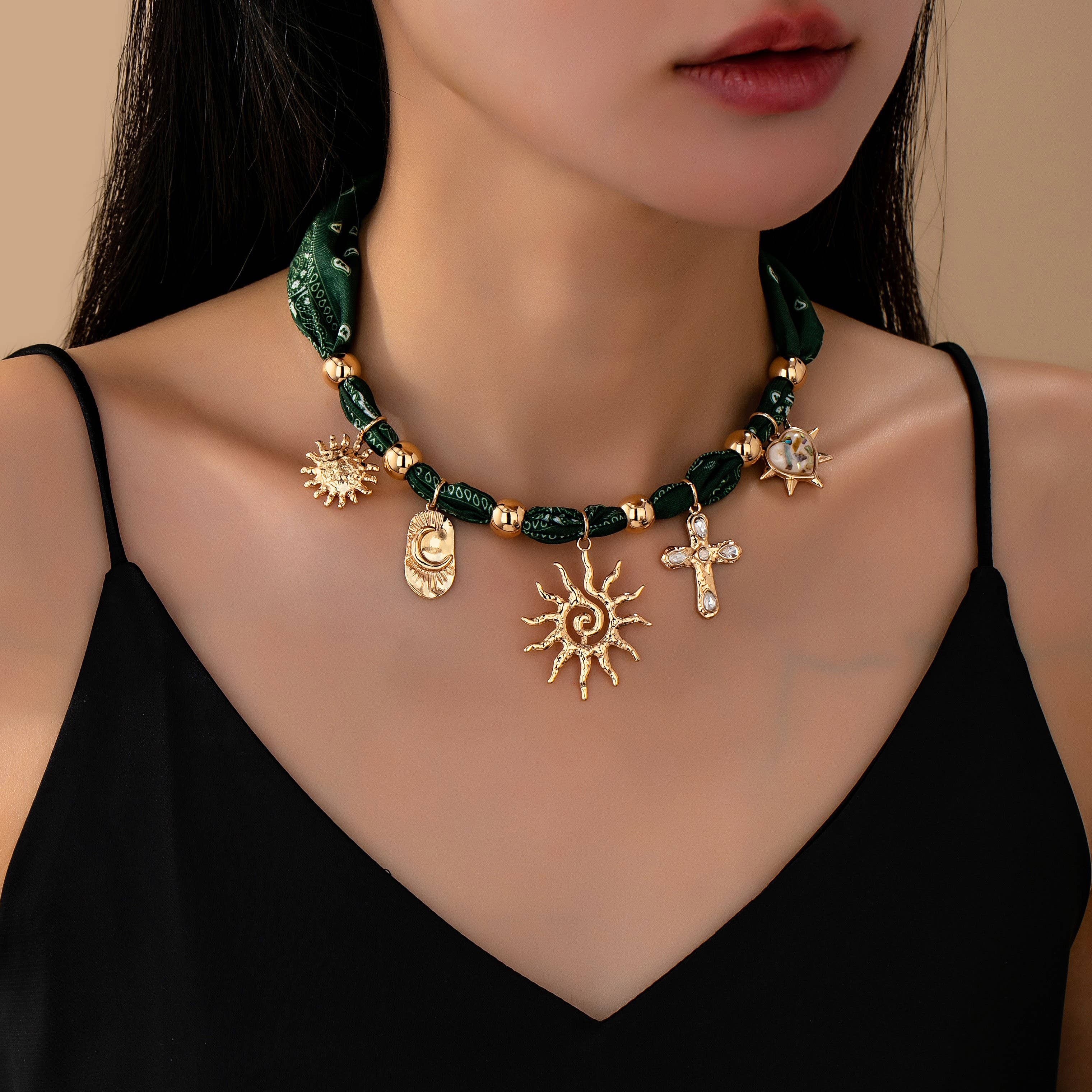 HANDMADE SCARF NECKLACE-SUNBLAST CROSS HEART MOON | 80N92552 - Proper