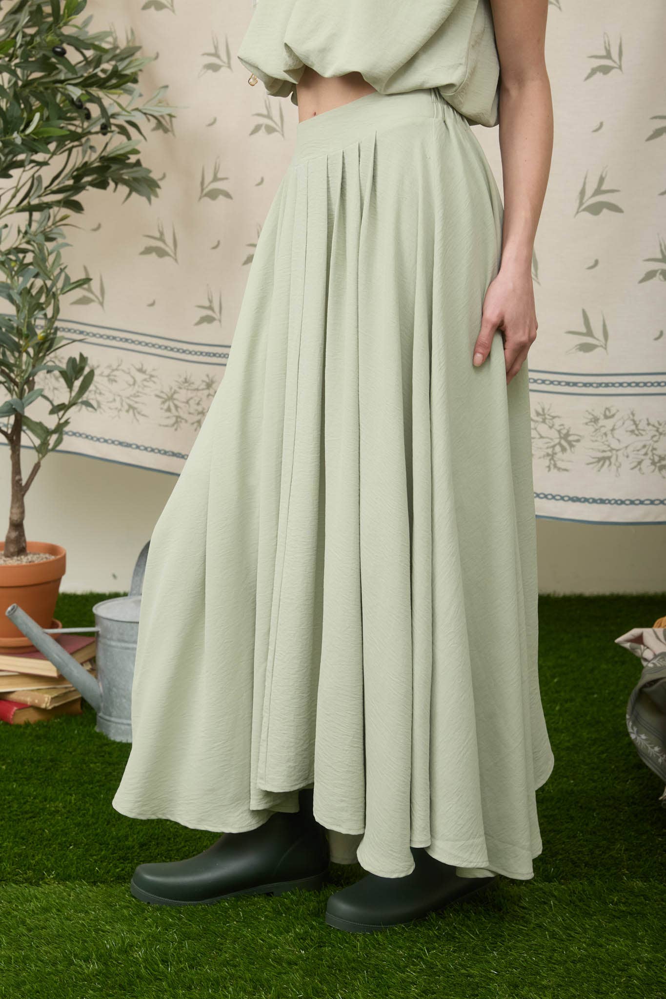 BOX PLEATED MIDI SKIRT - Proper