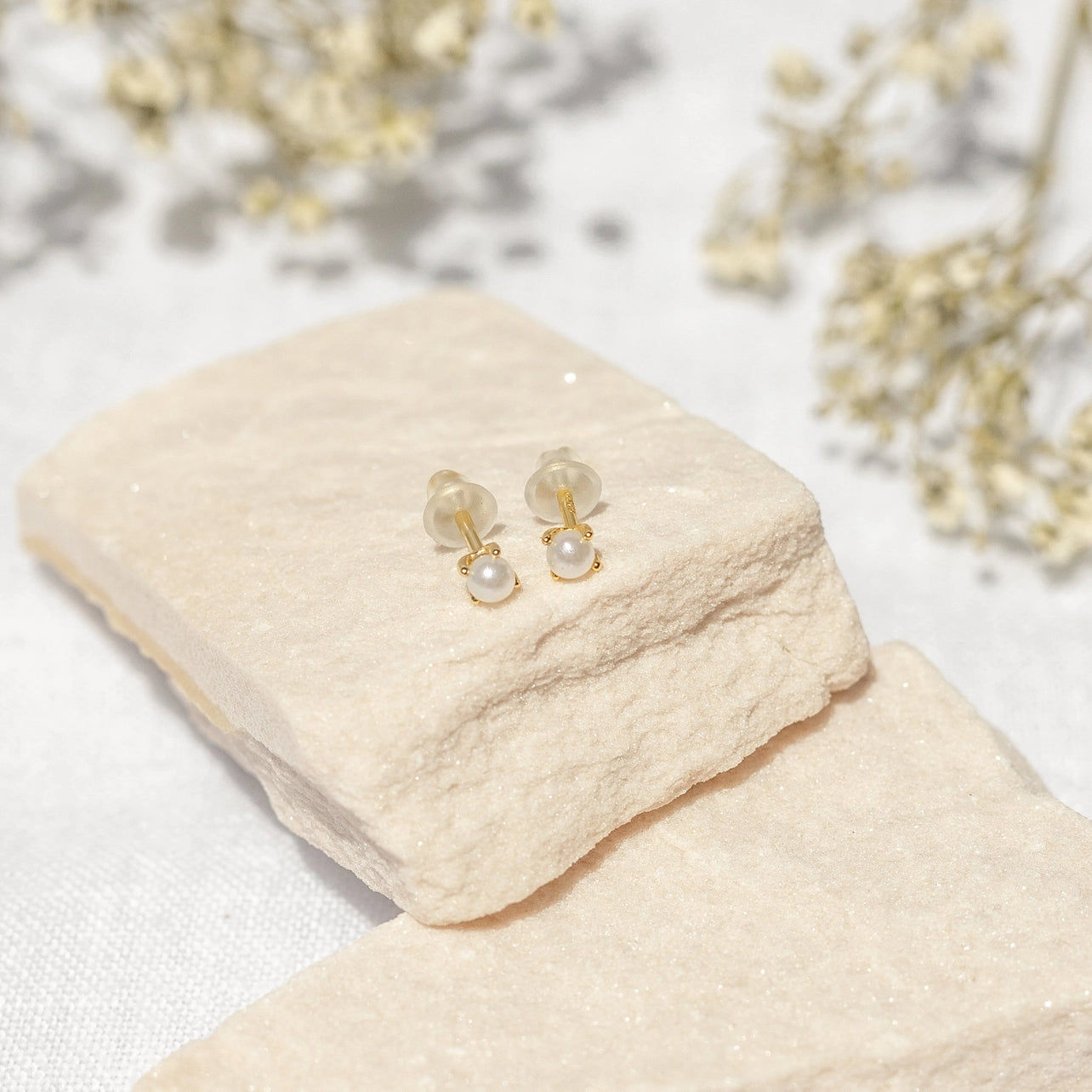 Pearl Diver Studs - Proper