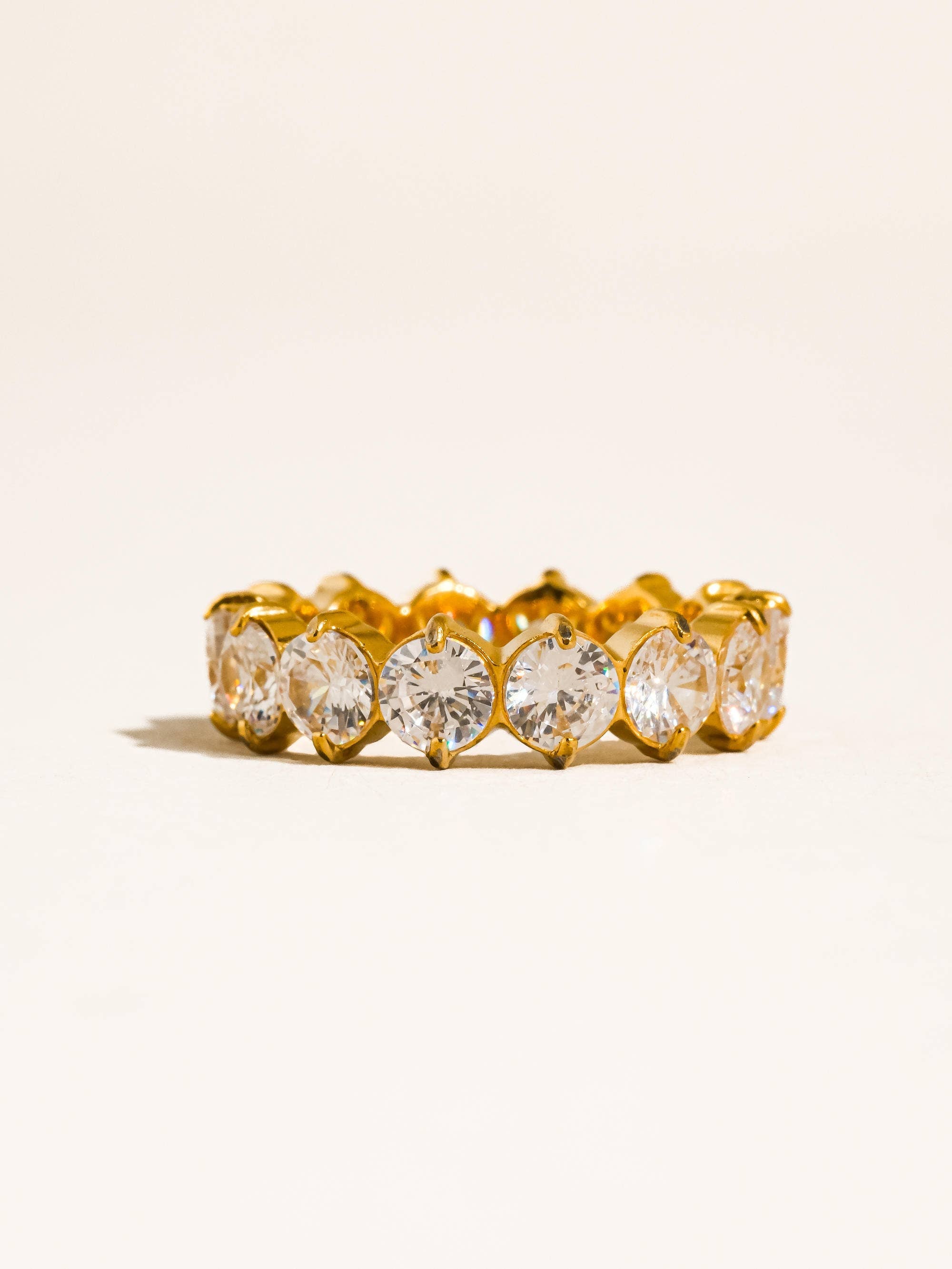 Veloura Ring - Proper