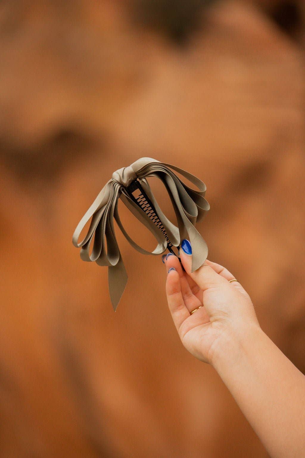 Ribbon Banana Claw Clip - Proper
