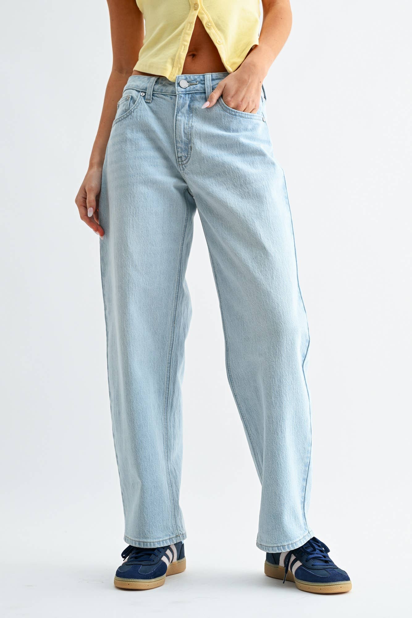 Light Wash Slight Barrel Jeans - Proper