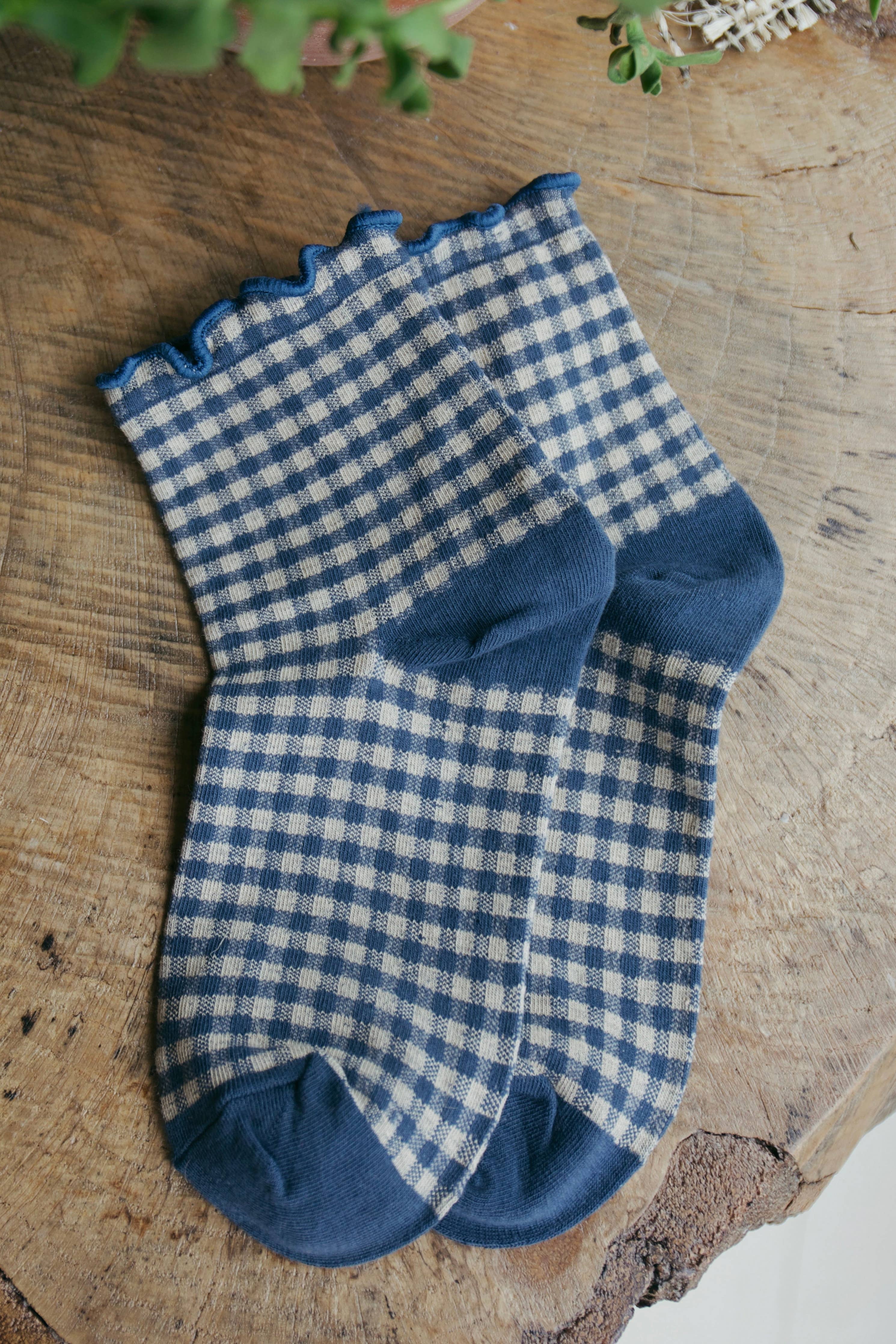 Ruffle Gingham Socks