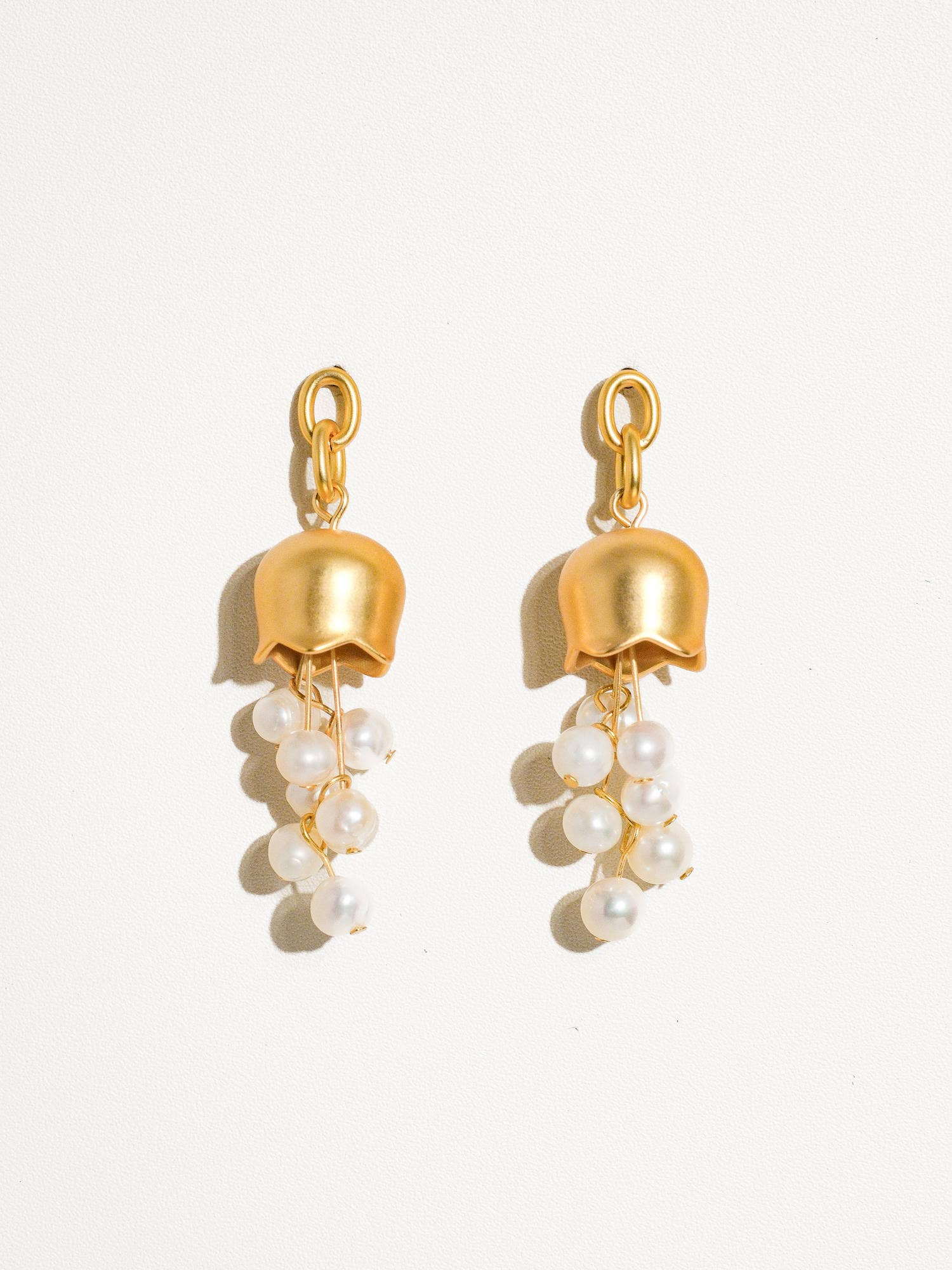 Bellflower Pearl Earring