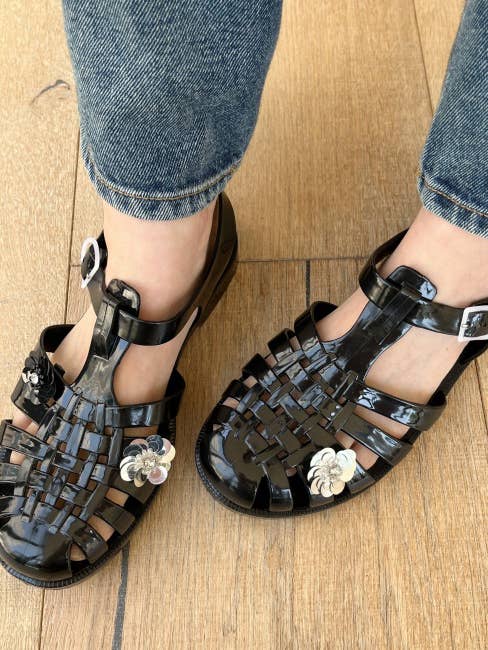Nellie Mini Sequin Flower Shoe Charm