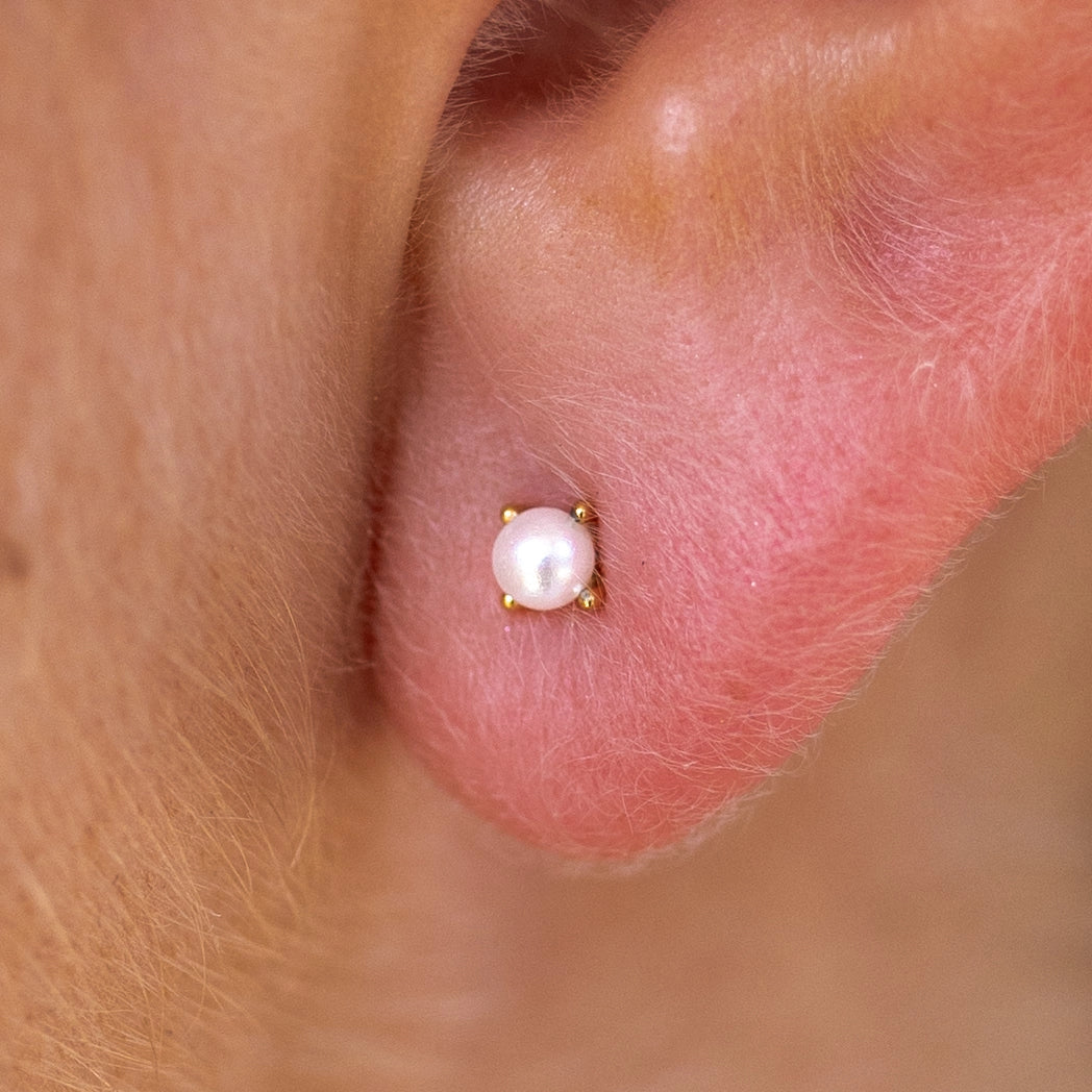 Pearl Diver Studs - Proper