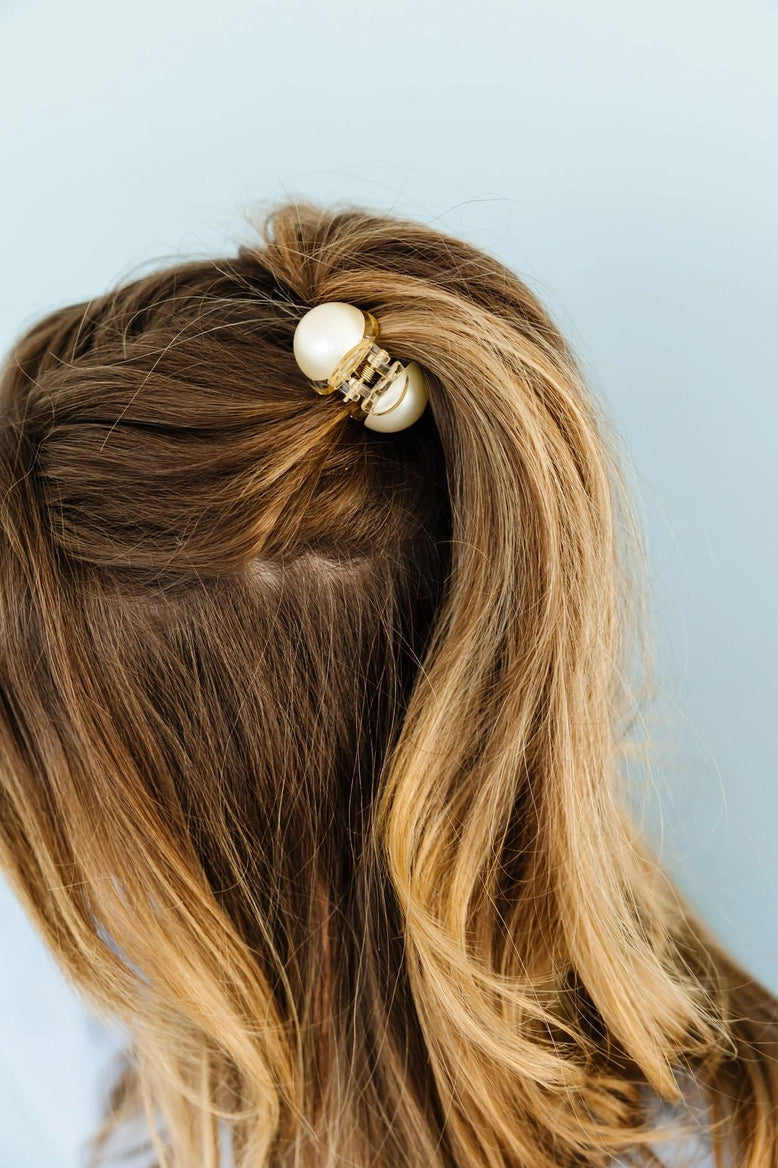 Chunky Pearl Clip - Proper