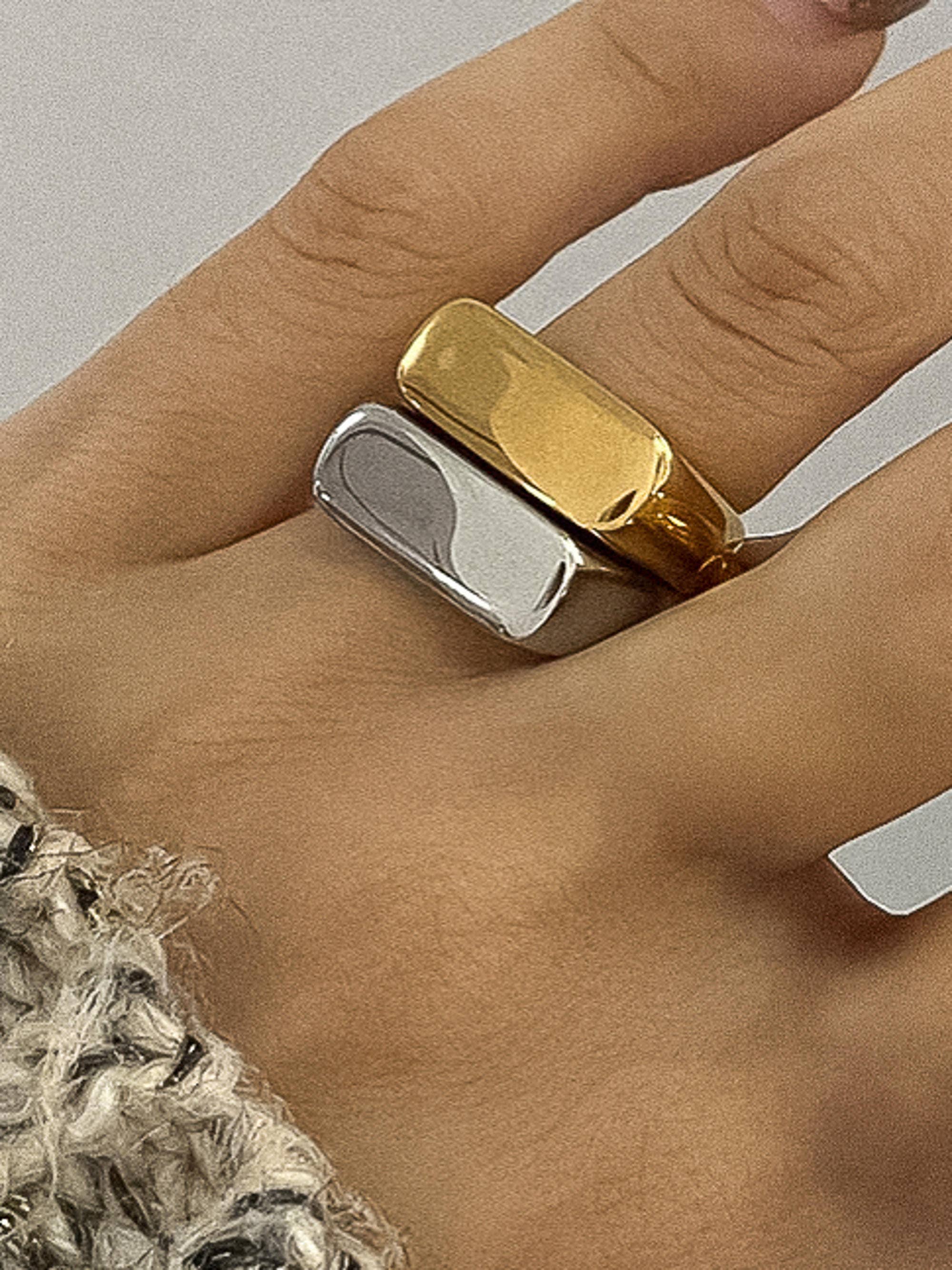 Glayce Signet Ring