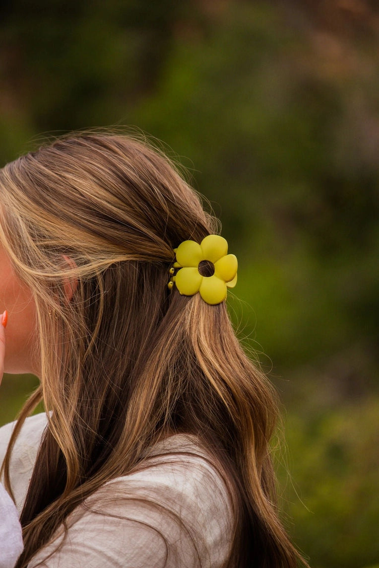 Daisy Hair Clip - Proper
