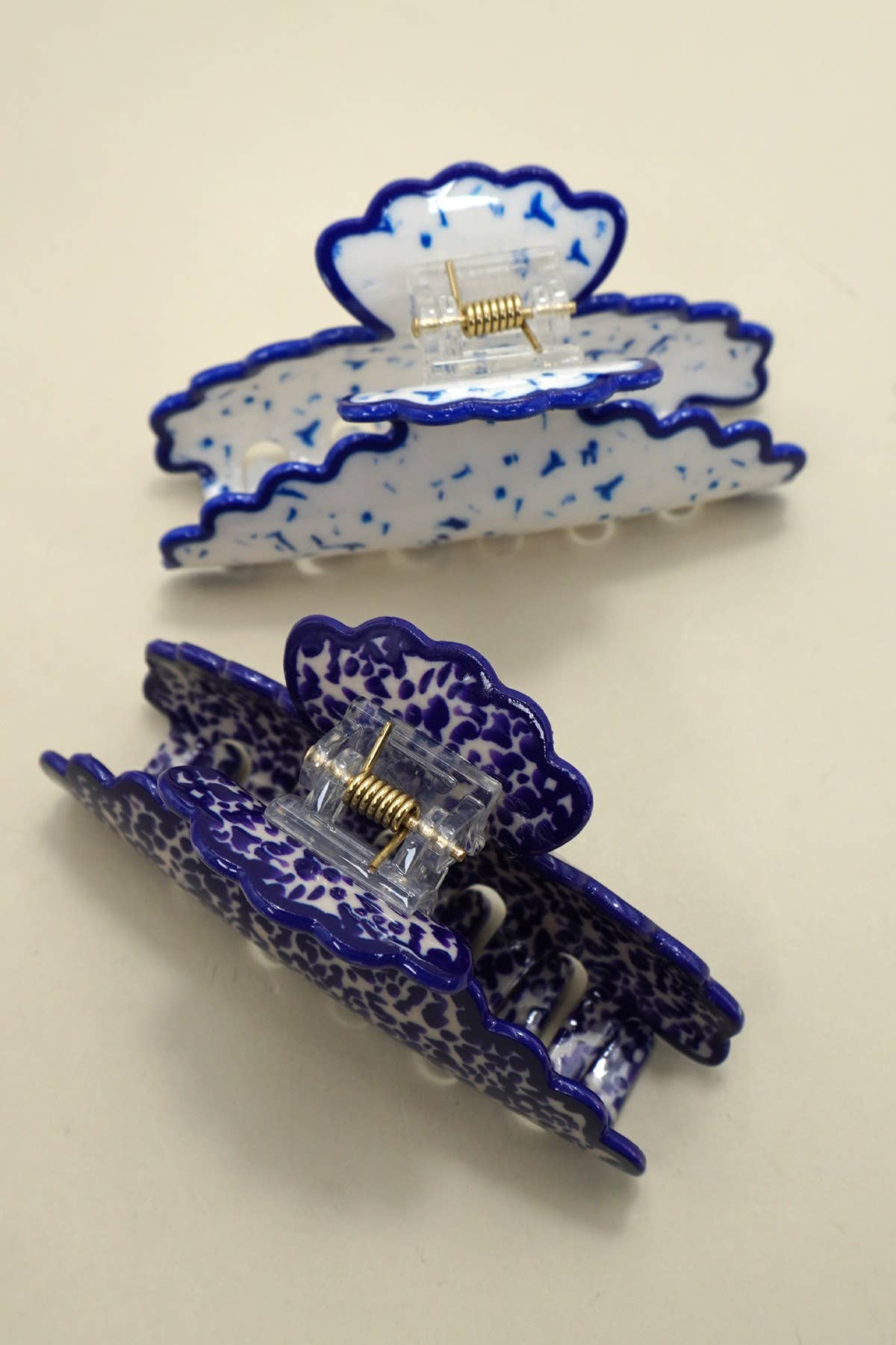 Scallop Edge Blue + White Clips - Proper