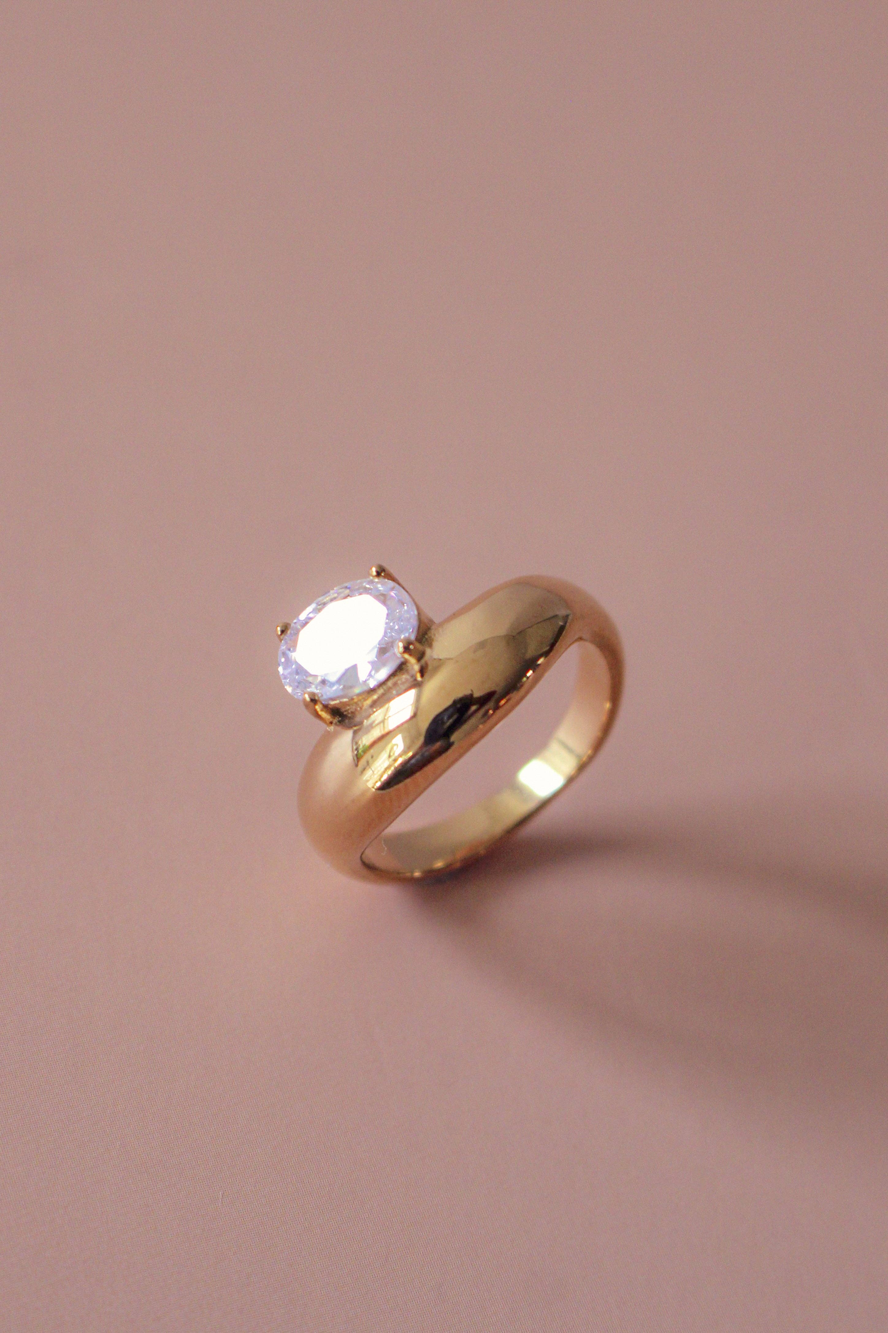 Laour Round Ring