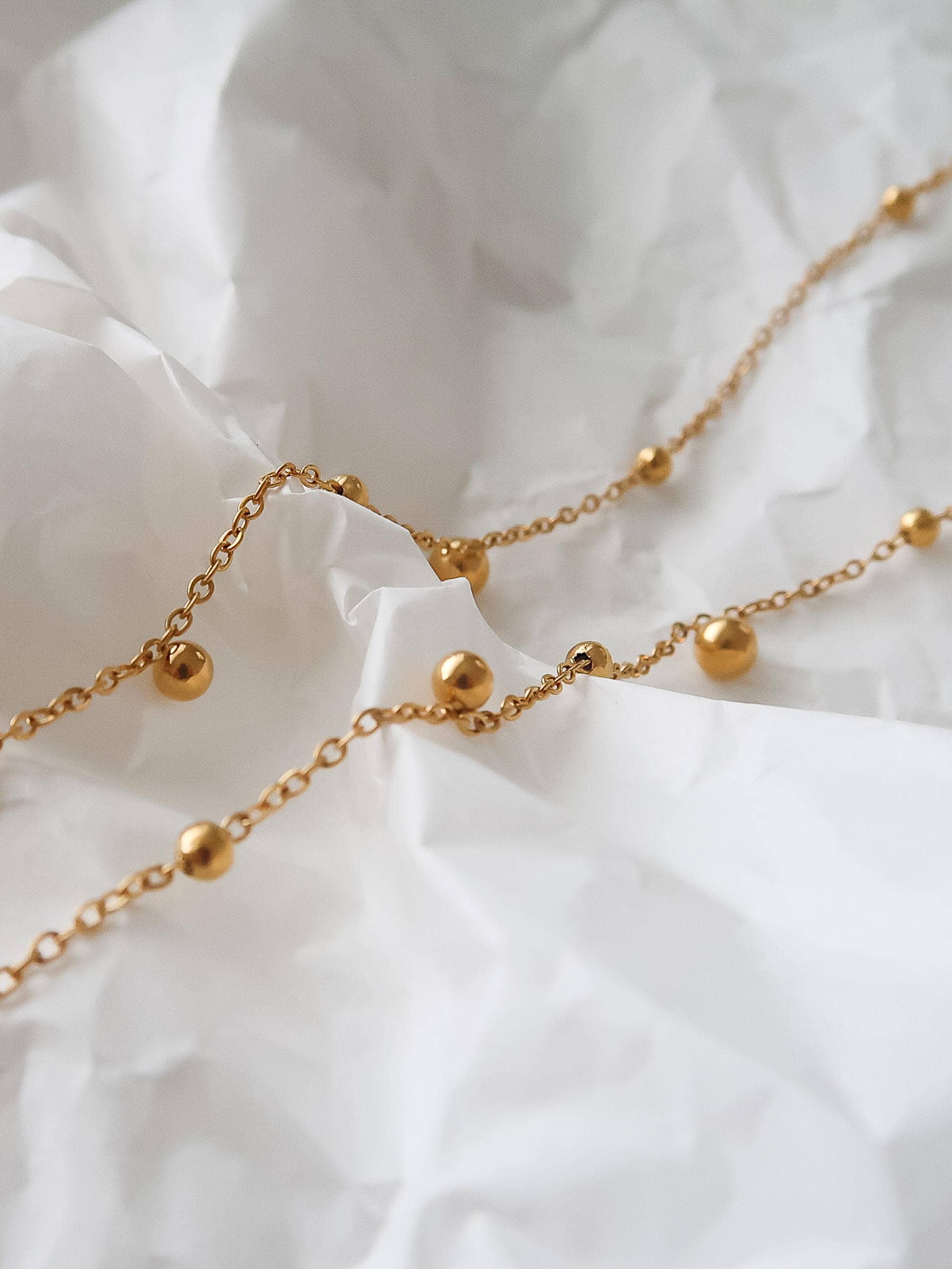 Brisse Lariat Necklace