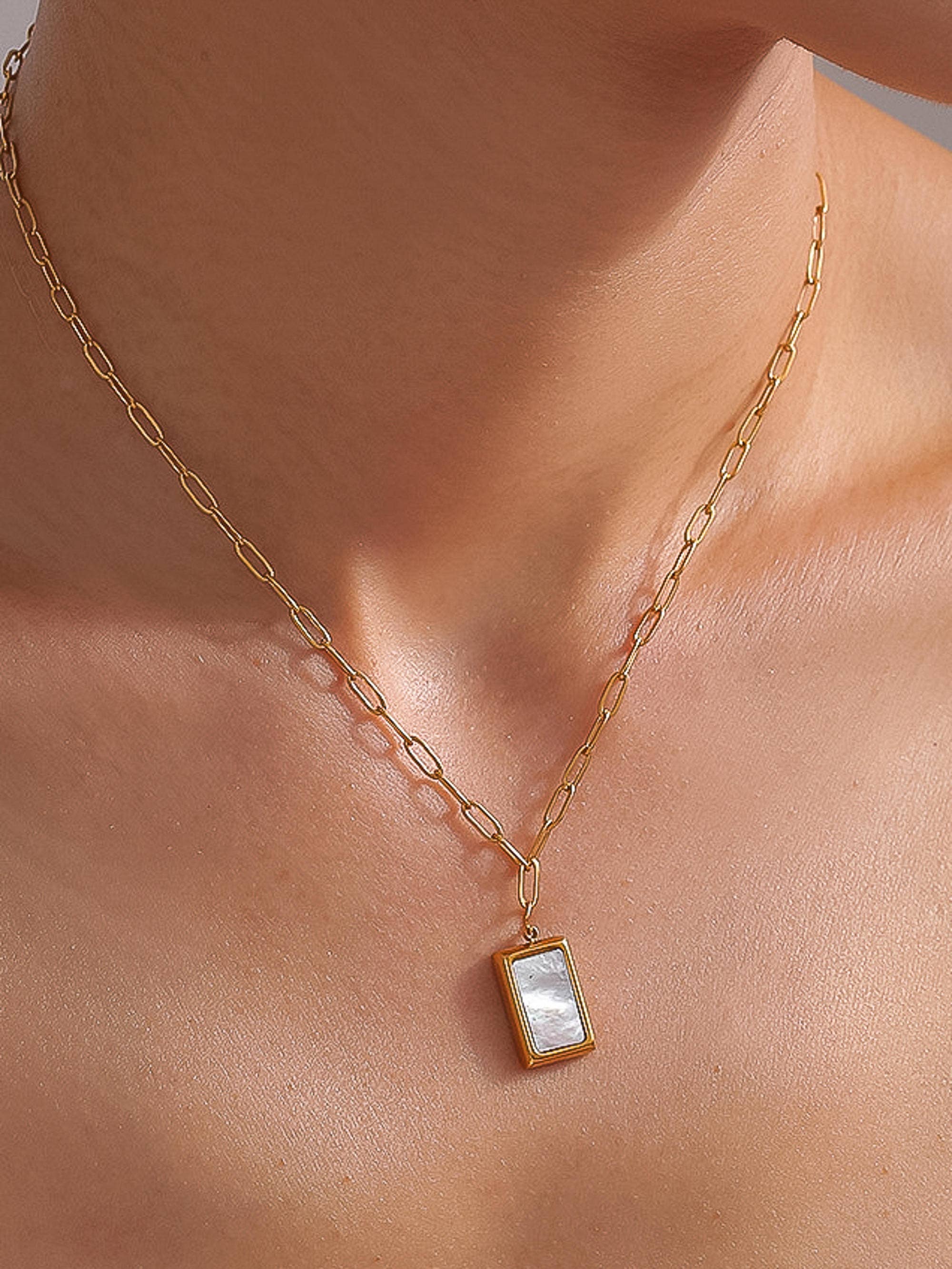 Versa 18K Gold Non-Tarnish Seashell Pendant Necklace - Proper