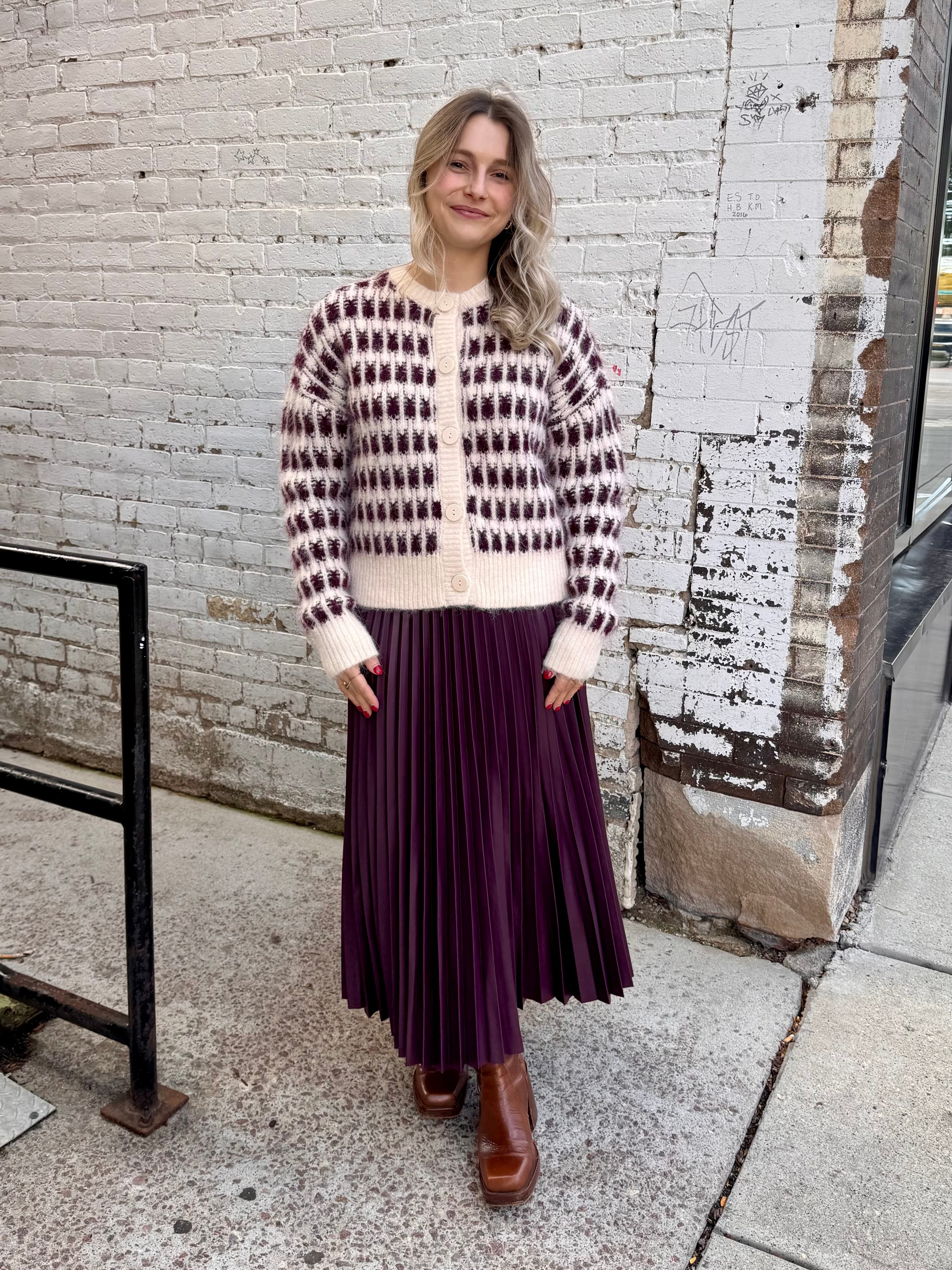 Lisa Cardigan - Proper