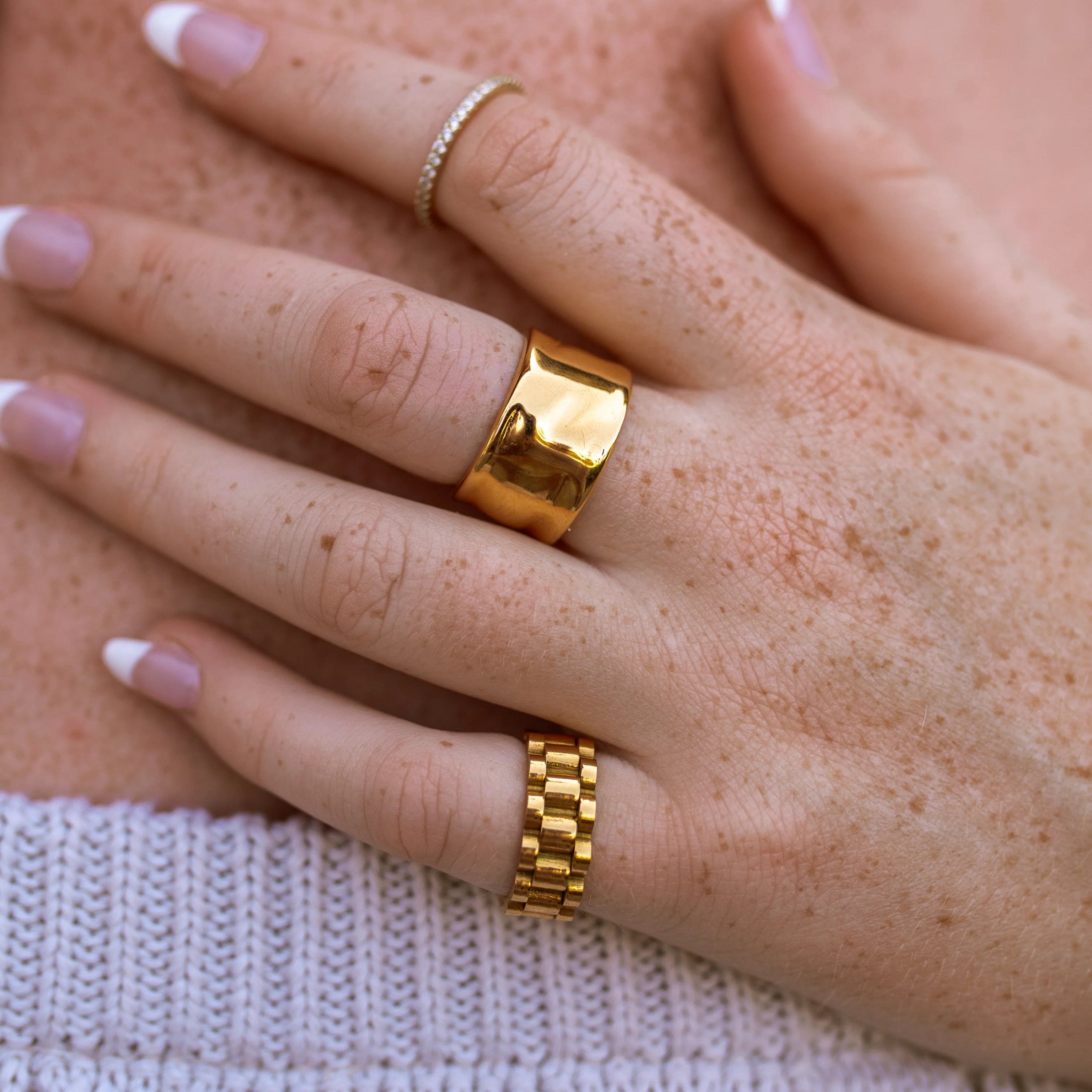 Lineage Ring
