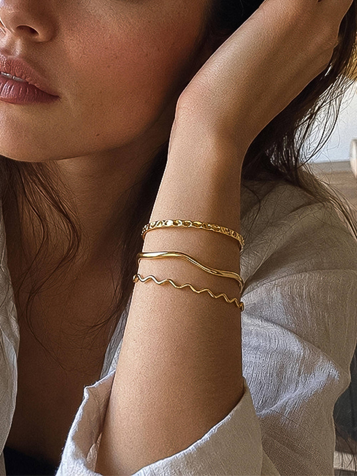 Hadley Wavy Bangle Bracelet - Proper