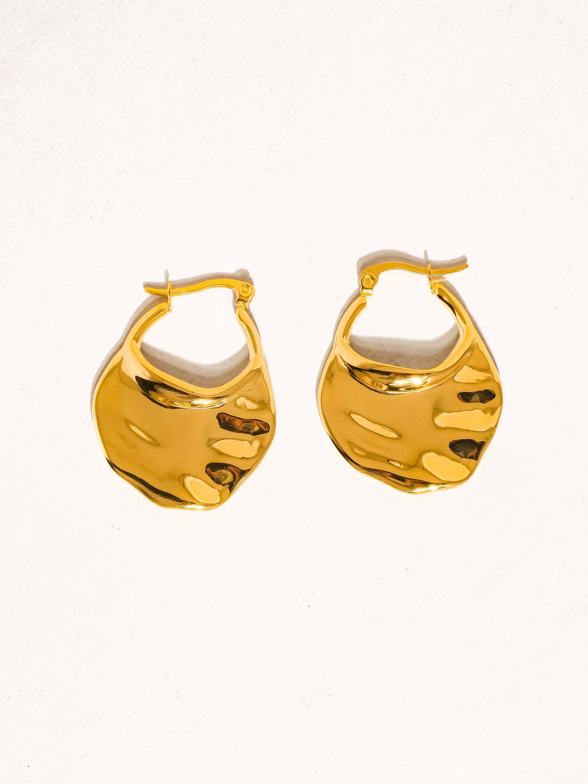 Jinni Hoop Earring