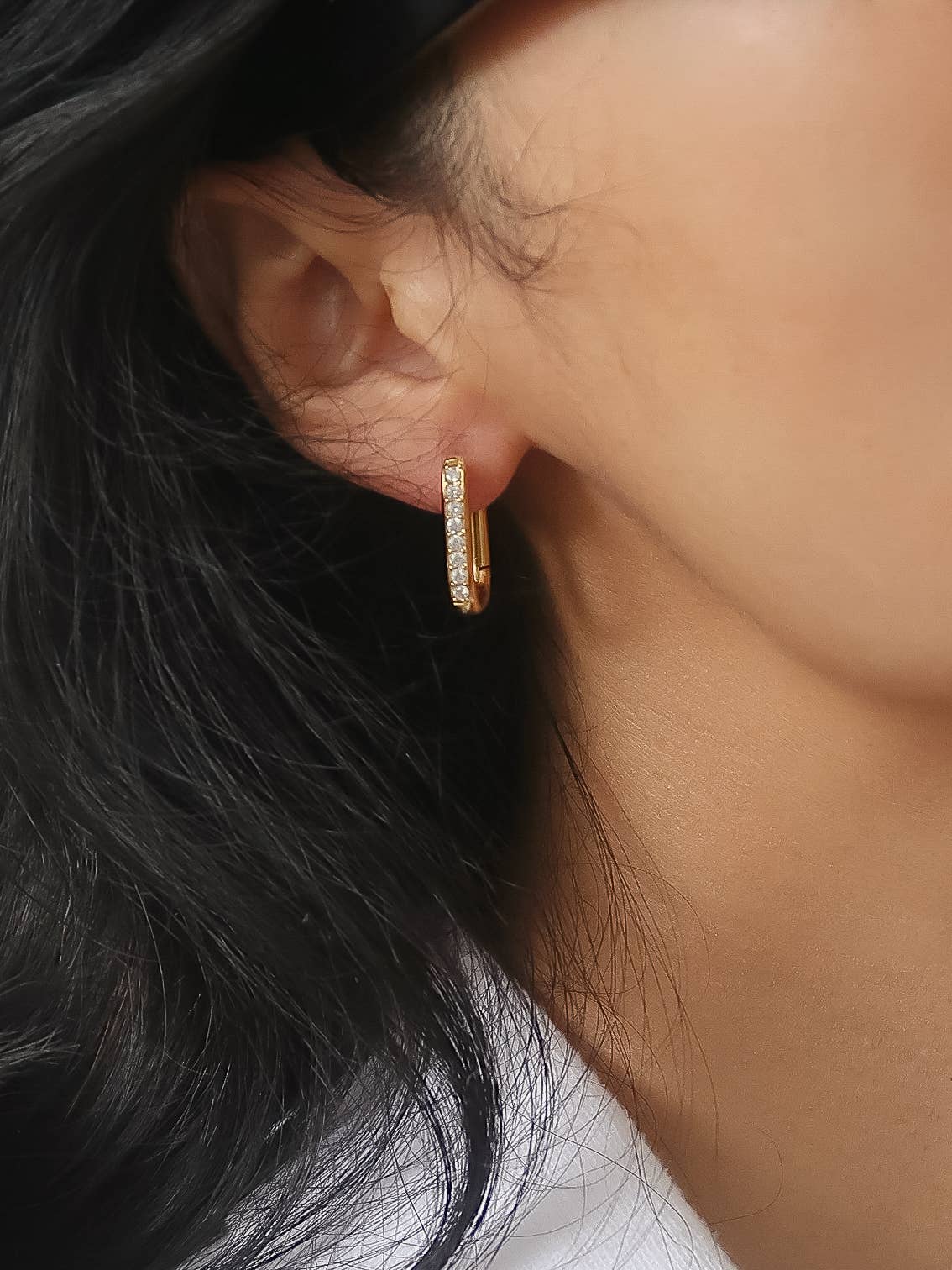 Marze Oval Huggie Earrings