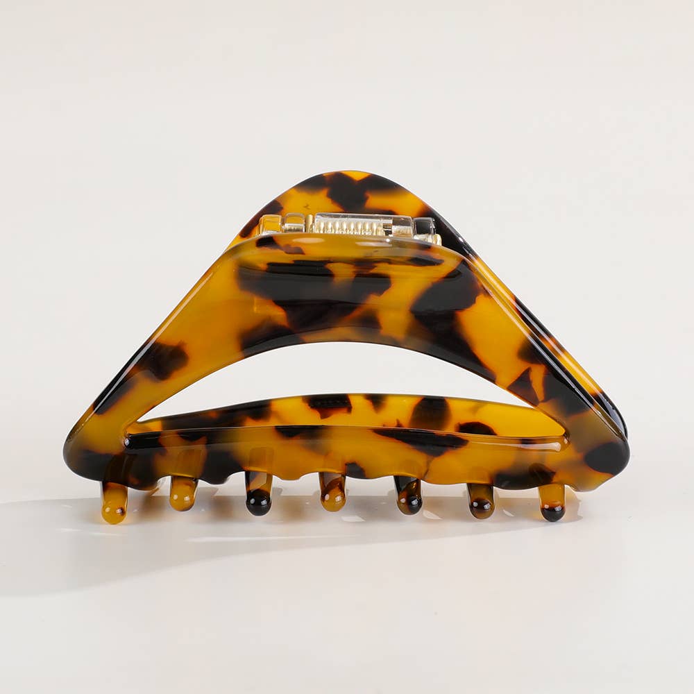 Demi Curved Triangle Claw Clip - Proper
