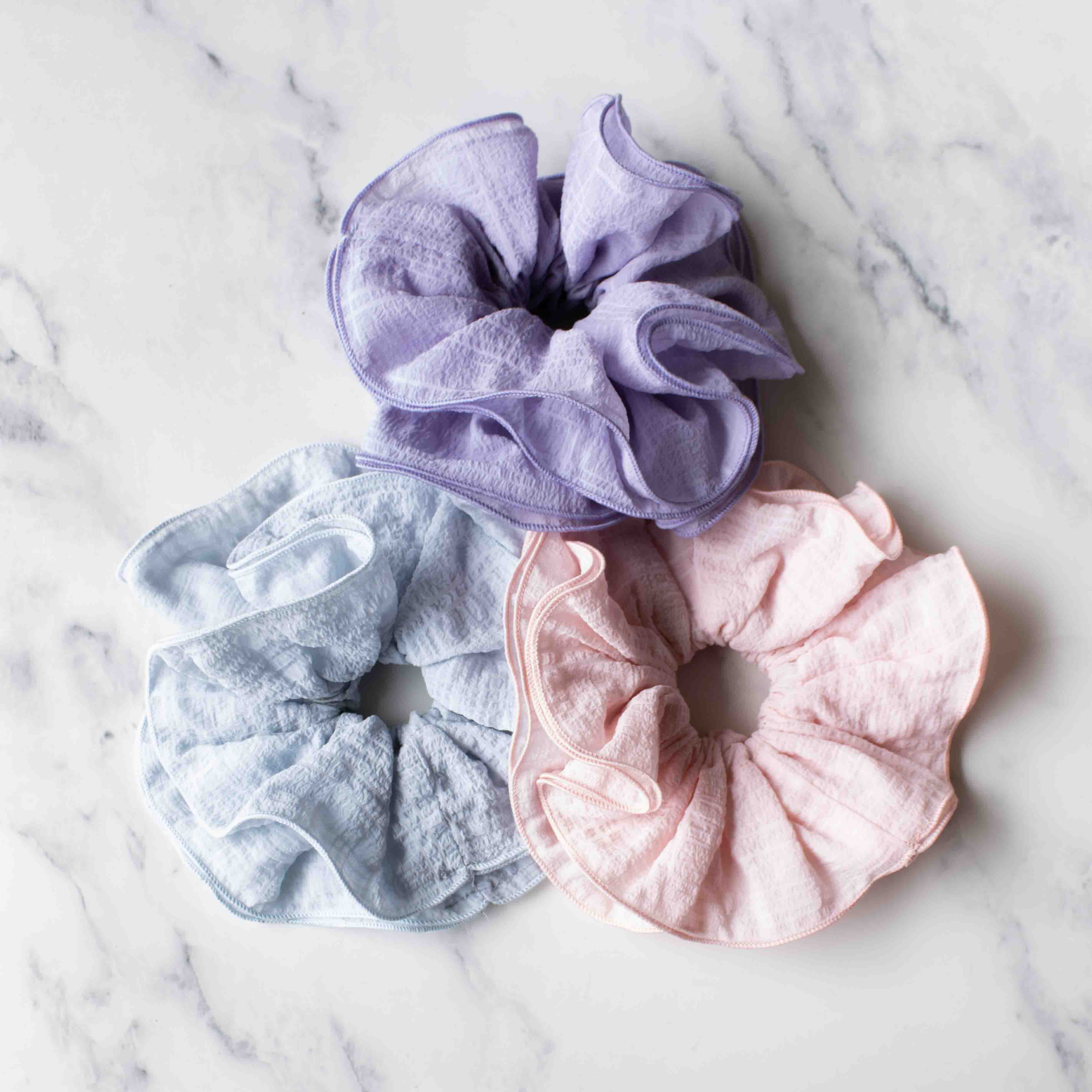 Ruffle Light Scrunchie