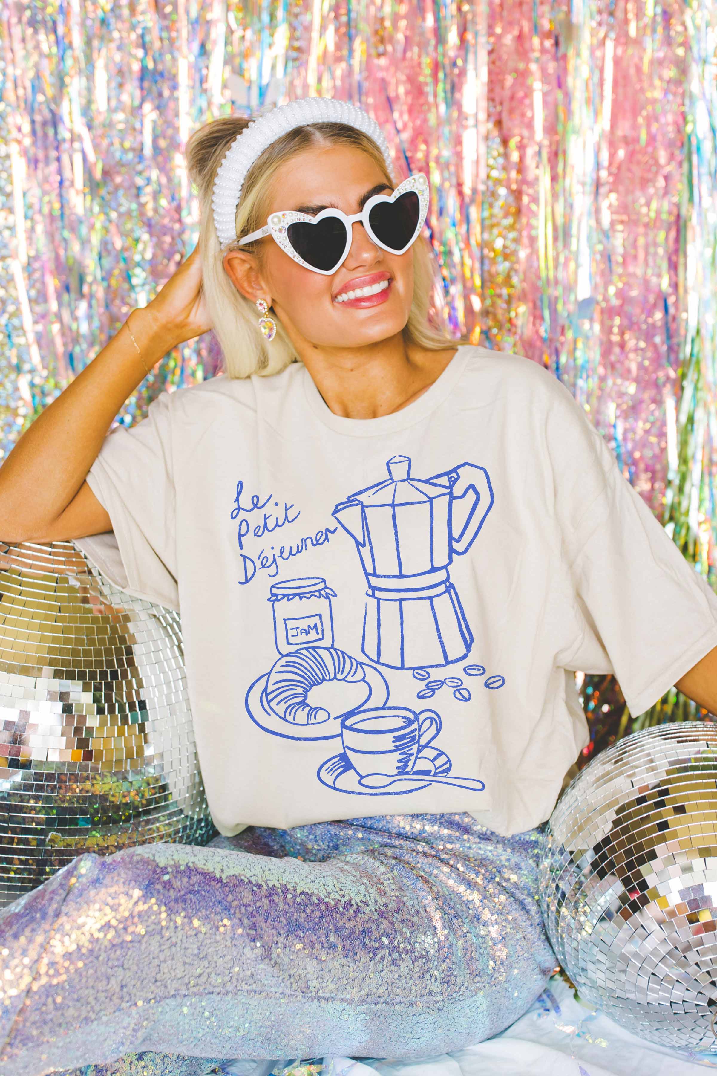 Le Petit Dejeuner Tee - Proper