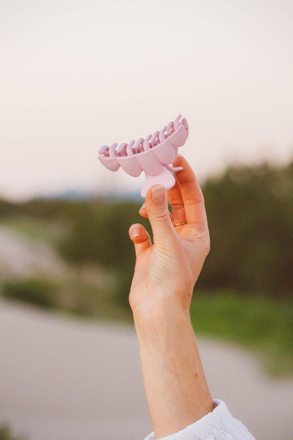 Scalloped Matte Claw Clip - Proper