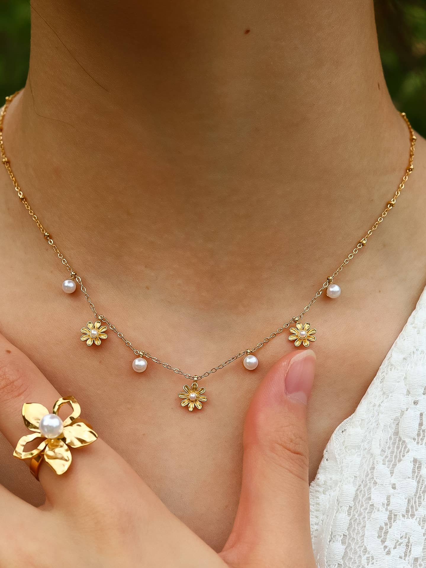 Alita Necklace - Proper