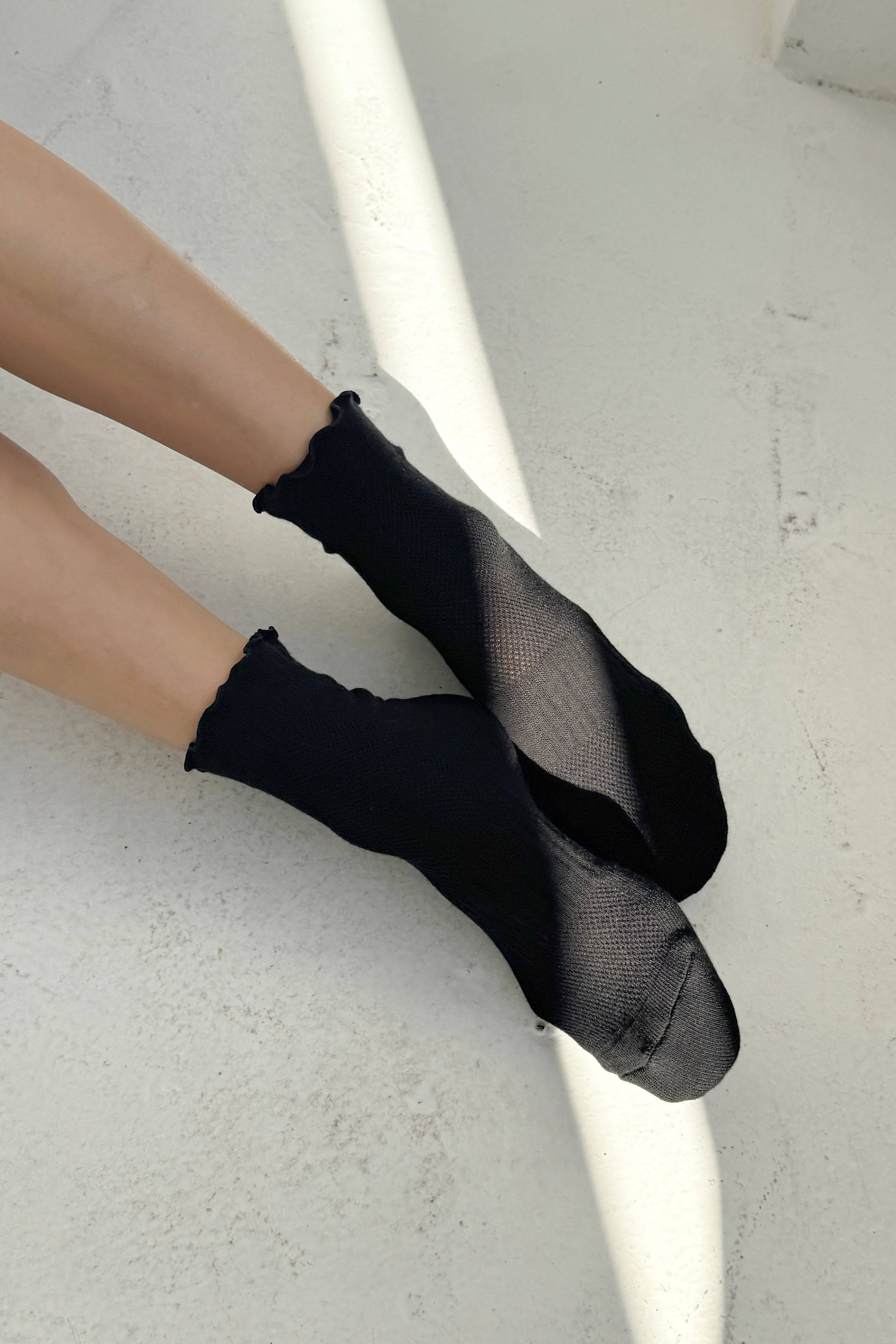 Ruffled Hugger Crew Socks  (Wholesale) - Proper