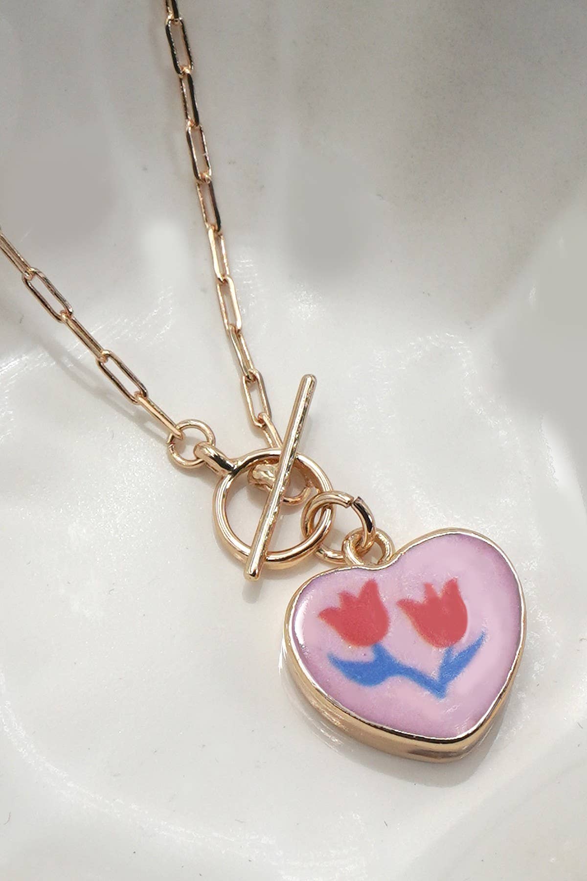 PORCELAIN FLOWER HEART CHARM TOGGLE NECKLACE | 80N91839 - Proper