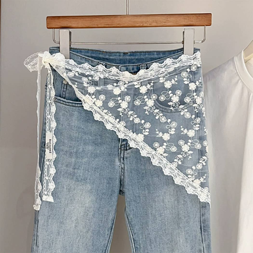LACY FLORAL HIP WRAP ACCESSORY - Proper