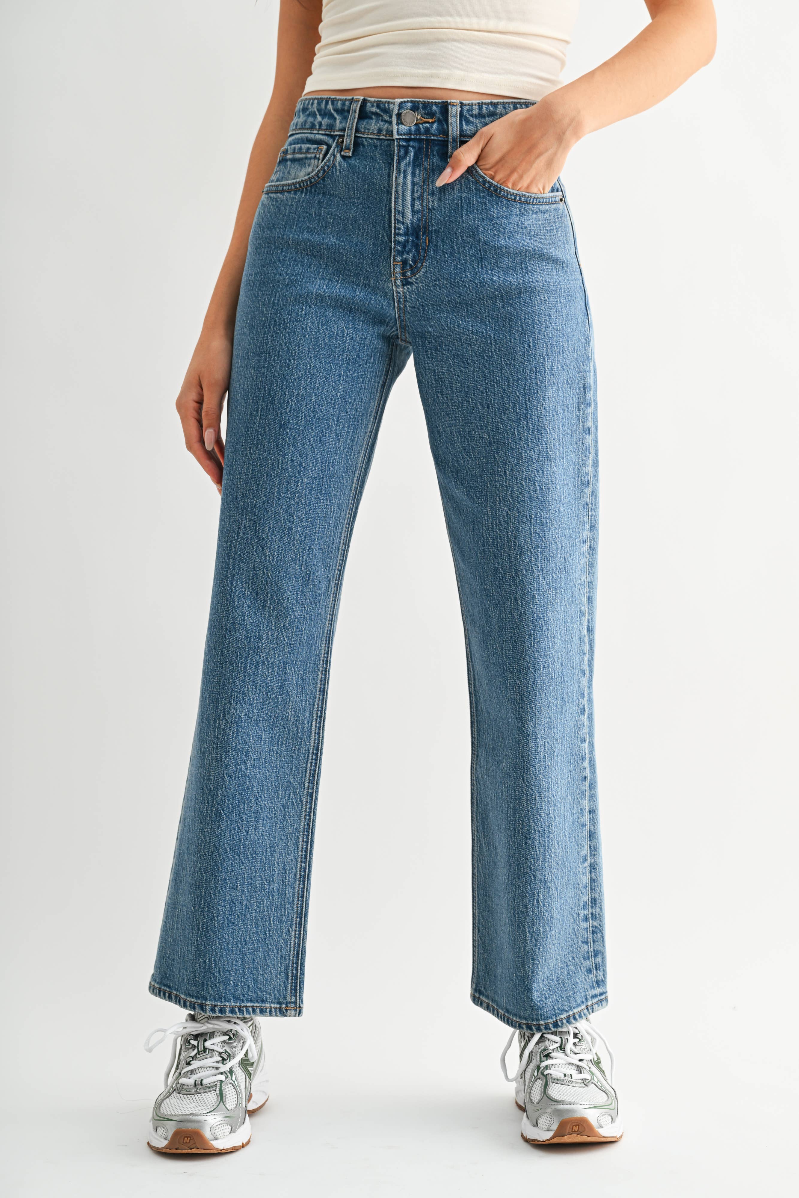 Classic Straight Jeans - Proper