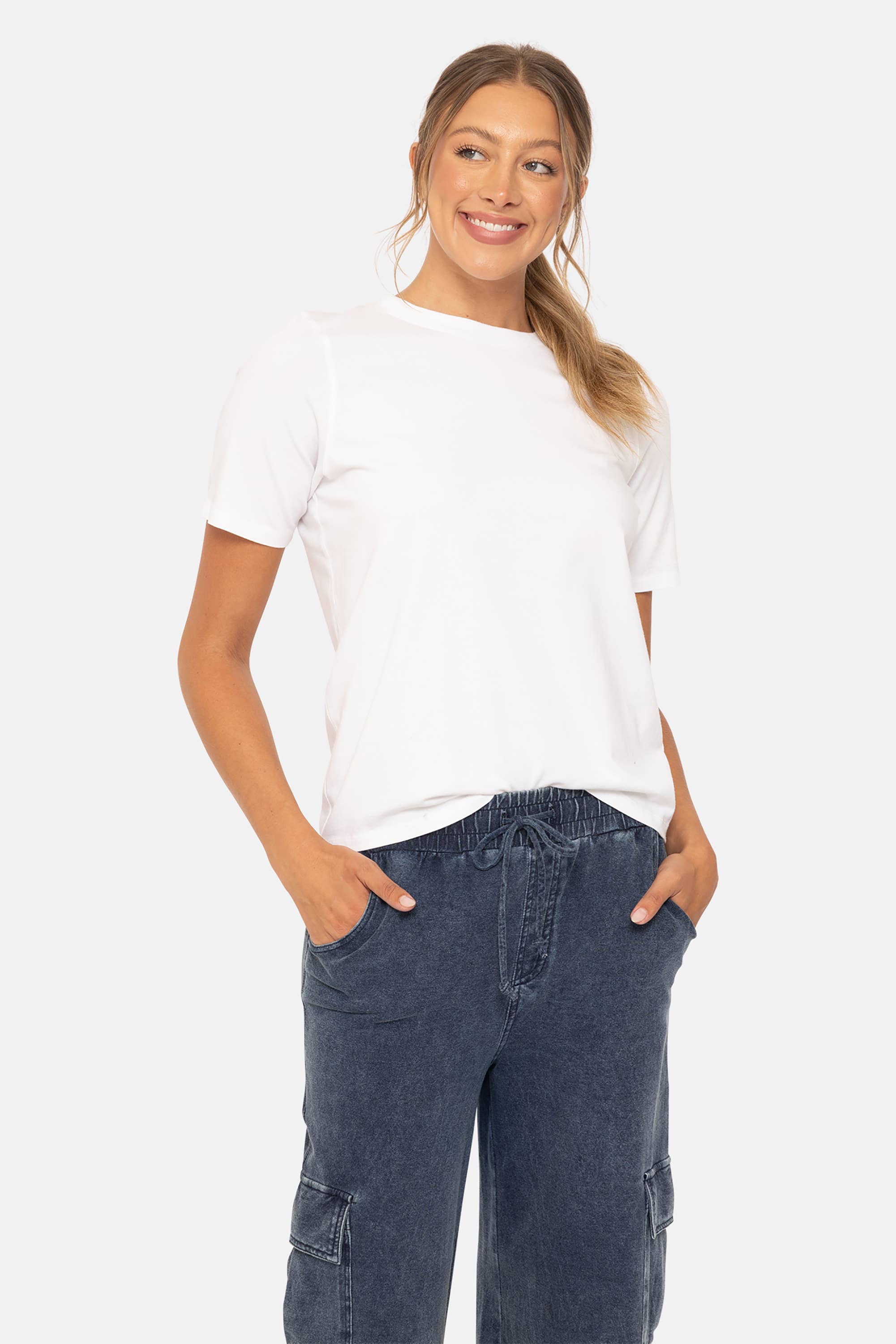 Winika Tee - Proper