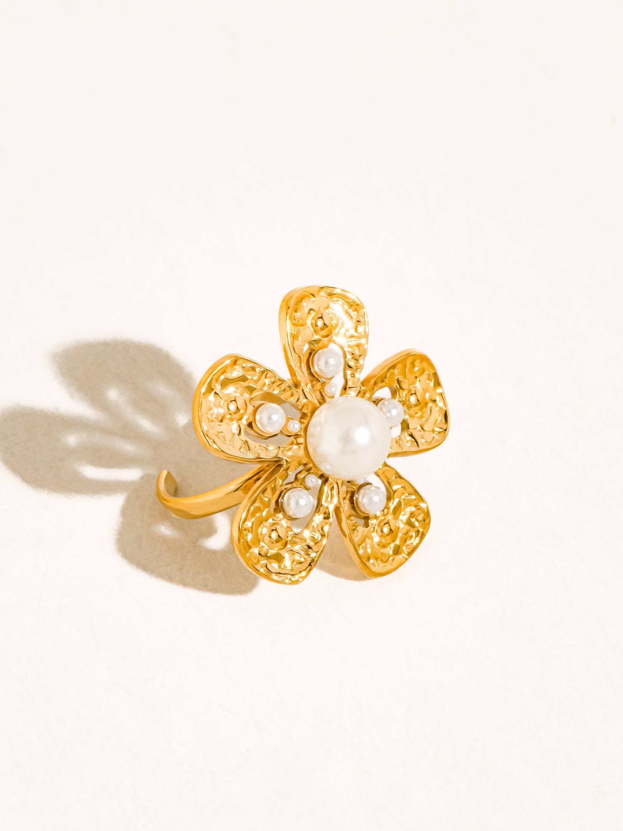 Eze Ring