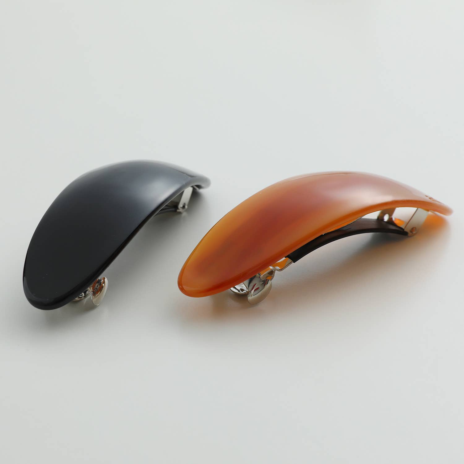 Charlotte Curved Thick French Barrette