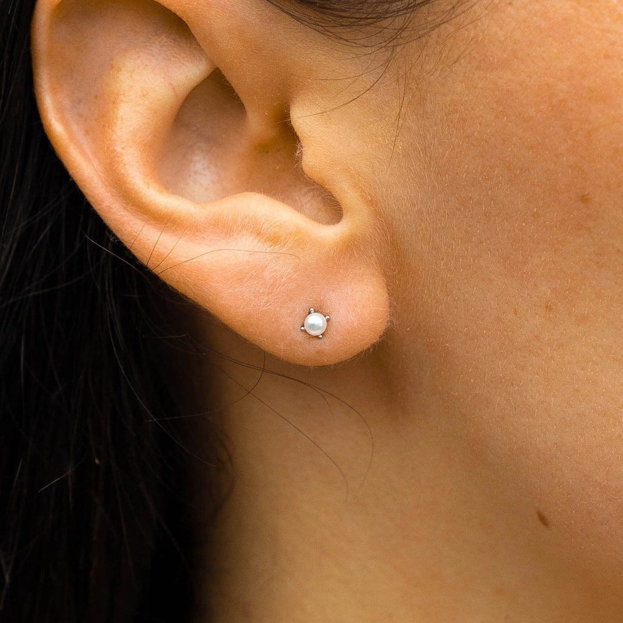 Pearl Diver Studs - Proper