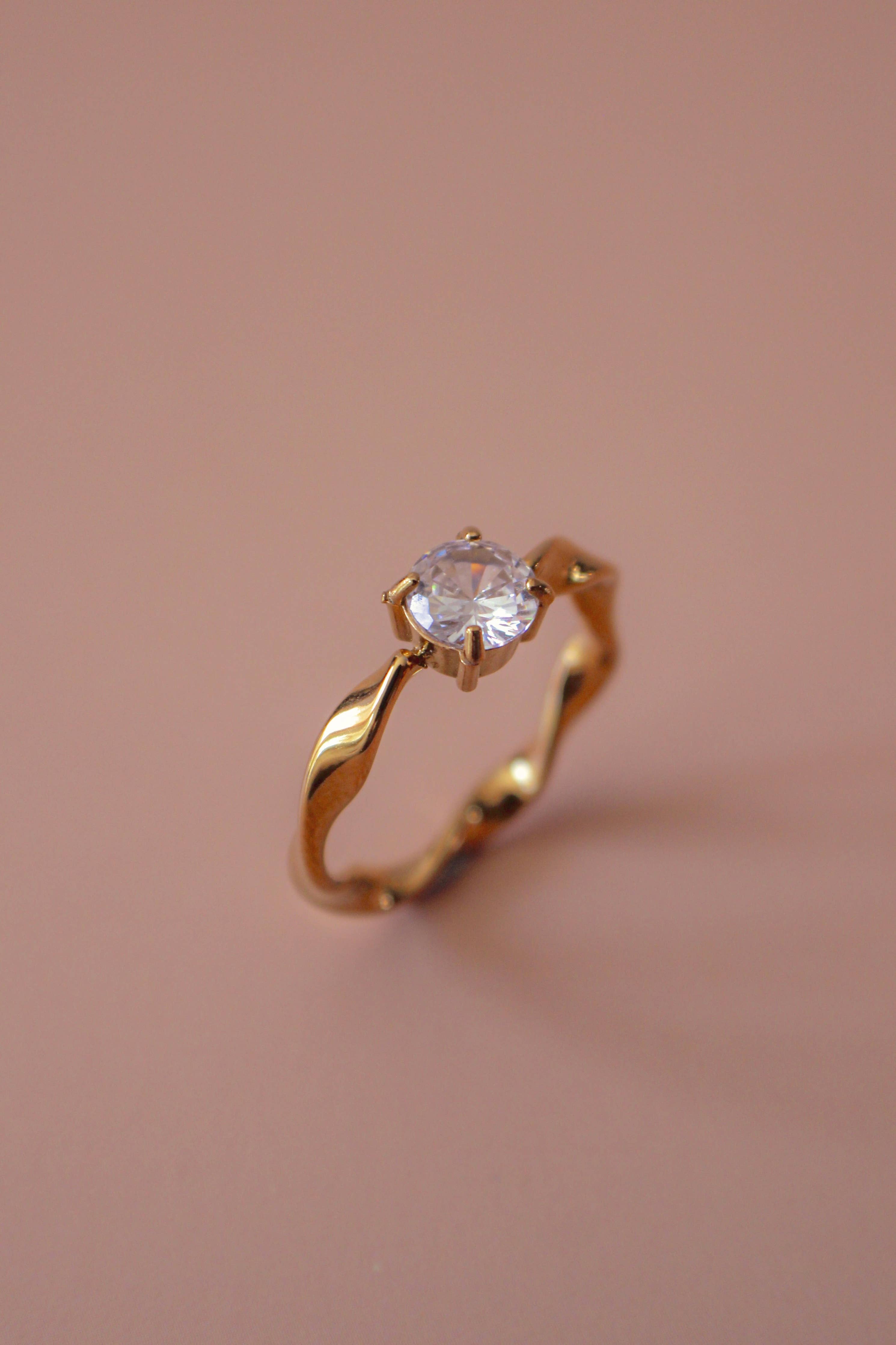 Hollis Ring