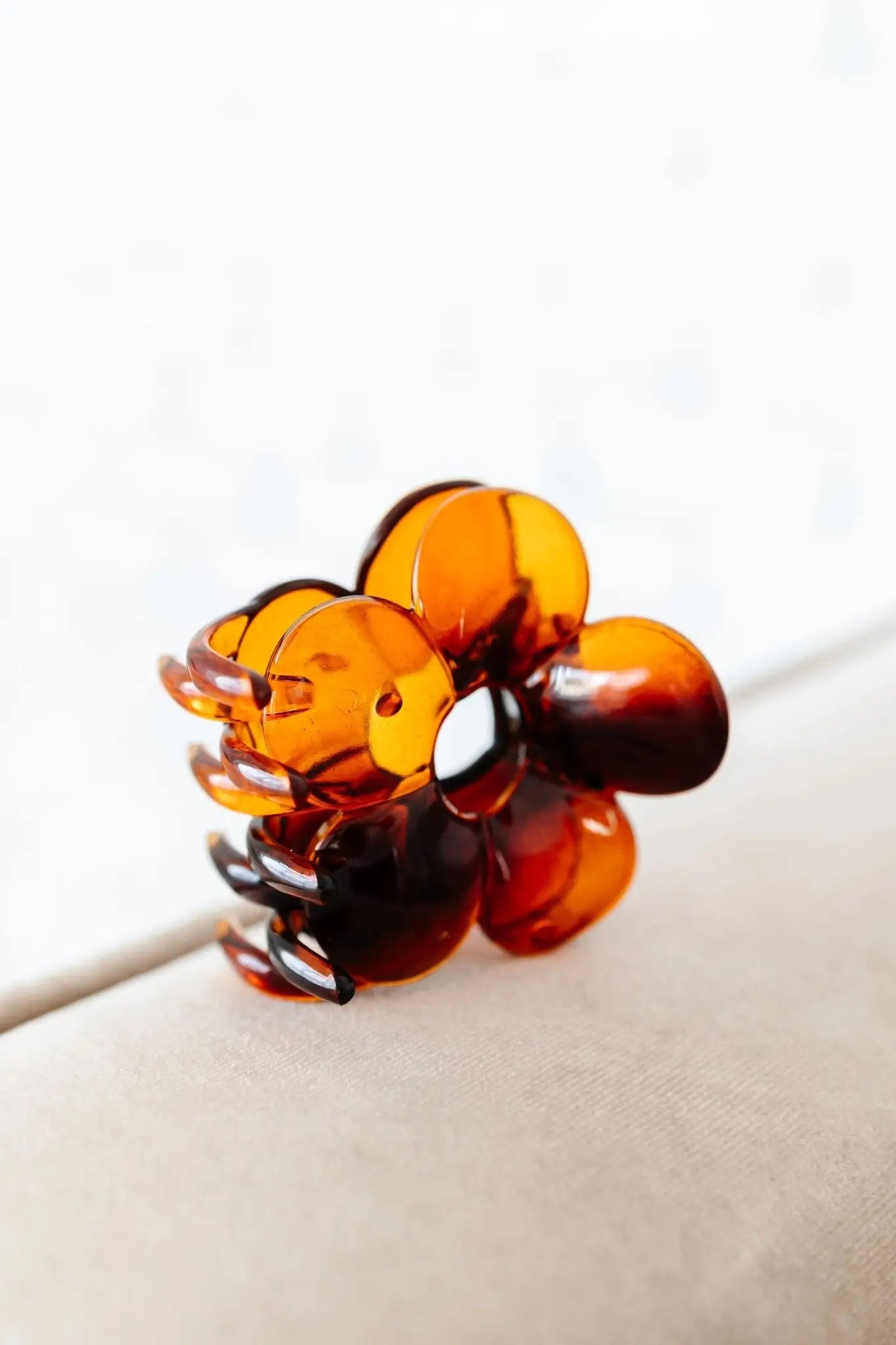 Daisy Hair Clip - Proper